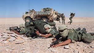 Prancūzų legiono kariai Saudo Arabijos dykumoje