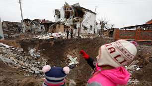 Namo griuvėsiai po Rusijos apšaudymo Kyjivo srityje