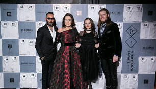 DJ Gabry B (kairėje), Marija Palaikytė