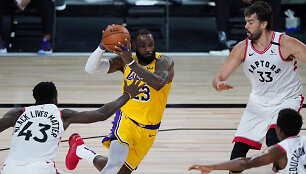 LeBronas Jamesas prie&scaron; Marcą Gasolį