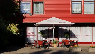 Restoranas &bdquo;Vakarinė Žara&ldquo; Panevėžyje