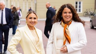 Laura Asadauskaitė ir Modesta Petrauskaitė