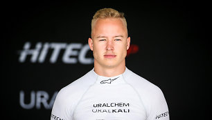 Skandalu savo karjerą F1 pradėjęs Nikita Mazepinas