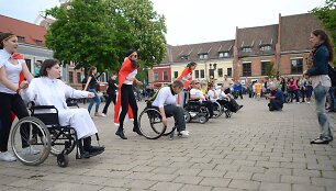 Akimirka įgyvendintant projektą kartu su neįgaliaisiais