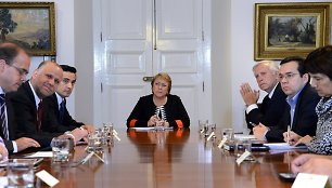 Čilės prezidentė Michelle Bachelet (viduryje).