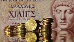 Graikijos drachmos banknotas ir euro monetos