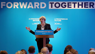 Theresa May pristato rinkimų programą