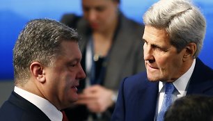 Petro Porošenka ir Johnas Kerry