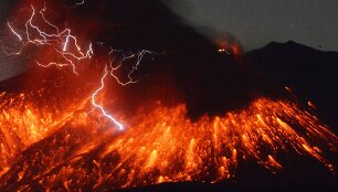 Sakuradzimos ugnikalnio i&scaron;siveržimas