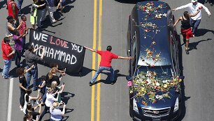Muhammado Ali laidotuvių procesija
