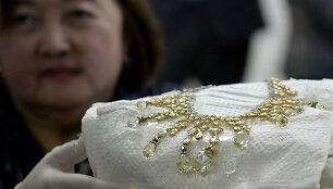 Žvilgsnis į milijonus dolerių vertus filipienieti&scaron;kus papuo&scaron;alus