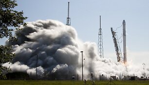 &bdquo;SpaceX&ldquo; raketos pakilimas