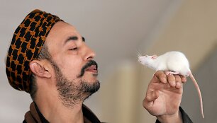 Prie savo namų egiptietis įkūrė zoologijos sodą