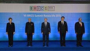 Brazilijos, Rusijos Indijos, Kinijos ir Pietų Afrikos Respublikos lyderiai BRICS susitikime