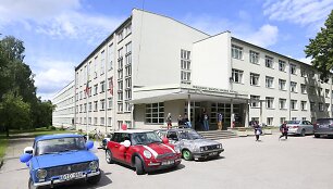 Vilniaus Mikalojaus Dauk&scaron;os vidurinėje mokykloje nuaidėjo paskutinis skambutis