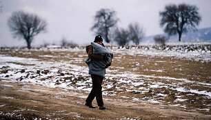 Migrantai susiduria su europieti&scaron;kos žiemos i&scaron;bandymu
