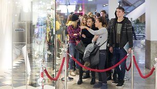 Pirkėjai &scaron;luoja &bdquo;Balmain x&nbsp;H&M&ldquo; kolekciją