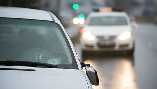Vilniuje BMW partrenkė moterį