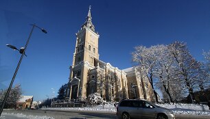 Žiemos grožis atperka kelininkų apsileidimus