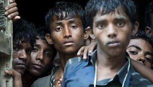 Migrantai i&scaron; Mianmaro laikino prieglobsčio stovykloje