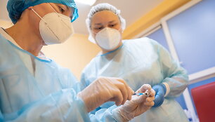 Vilniaus miesto klinikinės ligoninės medikų vakcinacija nuo COVID-19
