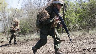 Ukrainos separatistų karinės pratybos netoli Luhansko