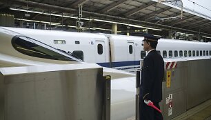 Greitasis traukinys Japonijoje.