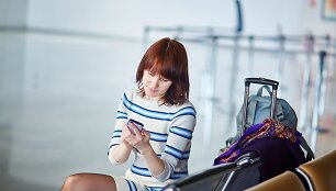 Daug lietuvių kelionėse i&scaron;jungia mobiliuosius telefonus, baimindamiesi sulaukti didelių sąskaitų