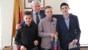 Dieną, kai Lietuva tapo Europos Sąjungos nare, Klaipėdoje gimė trys berniukai. Dabar jiems &ndash; po trylika.