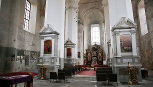 &Scaron;vč. Trejybės bažnyčioje atrasta kripta su palaikais
