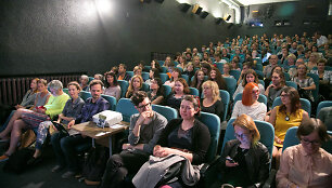 Kino teatras &bdquo;Skalvija&ldquo; atnaujino kino salę