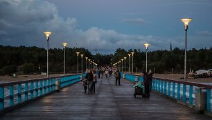 Saulėlydis prie&scaron; lietų Palangoje