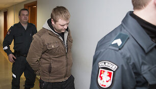 Įtariamųjų dėl nužudymo Fabijoni&scaron;kėse suėmimas teisme