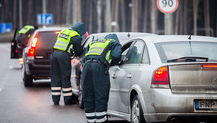 Rytinis kelių policijos reidas