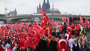 R.T.Erdogano palaikymo mitingas Kelne