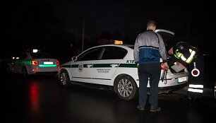 Neblaivus krovininio automobilio vairuotojas