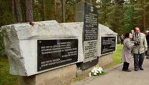 Lietuvos žydų genocido aukų pagerbimo ceremonija Panerių memoriale