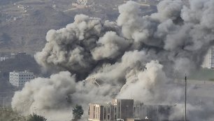 Balandžio 17 diena. Bombarduojamas Jemenas