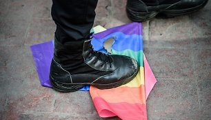 Stambulo riaušių policija išvaikė LGBT bendruomenės susibūrimą