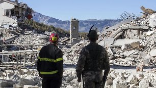 Italija po žemės drebėjimo