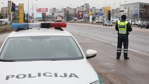 Kaune ie&scaron;koma nuo policijos pasprukusio įtariamo vagies
