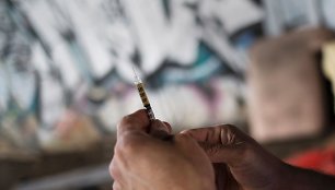 Filadelfijos Kensingtono rajone įsikūrusi heroiną vartojančių narkomanų stovykla