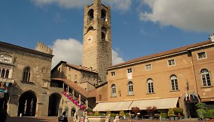 Senoji aikštė – Piazza Vecchia