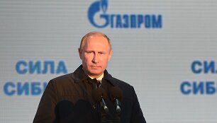 Vladimiras Putinas &bdquo;Sibiro galios&ldquo; statybų pradžios ceremonijoje 