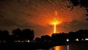 Erdvėlaivio &bdquo;SpaceX Falcon 9&ldquo; pakilimas Floridoje