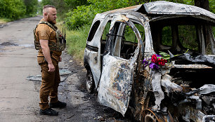 Rusų raketos susprogdintas automobilis Niujorke, Ukrainoje