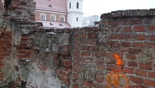 Apipurkšta Tytuvėnų bažnyčios ir vienuolyno tvora