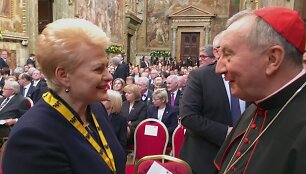 Dalia Grybauskaitė su Vatikano valstybės sekretoriumi kardinolu Pietro Parolinu