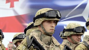 Gruzijos kariai prie NATO apmokymų centro