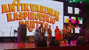 &bdquo;Antikvariniai Ka&scaron;pirovskio dantys&ldquo; lankėsi Kinijoje